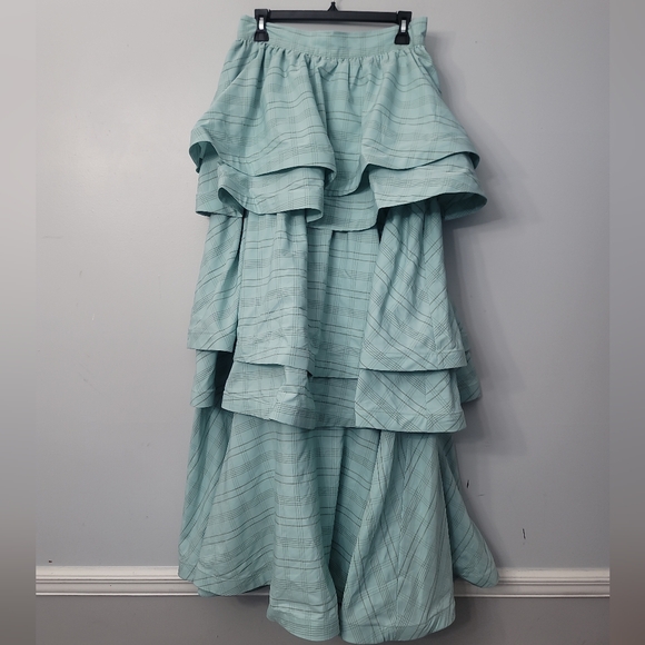 BuruTeagan Tiered Ruffle Textured Stripe Full Length A-Line Pocketed Coordinatin - Picture 2 of 12